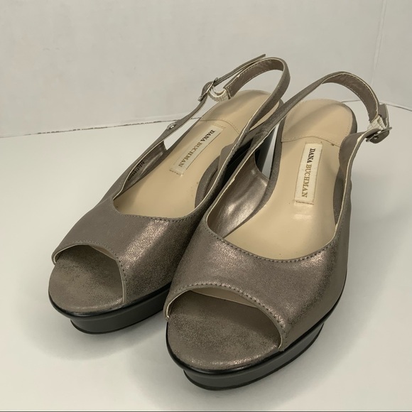 Dana Buchman wedge silver metallic sandals.‎ - Picture 2 of 8